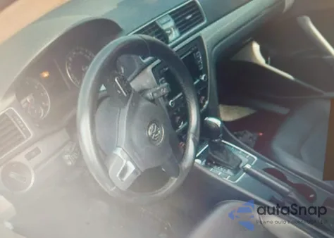 2015 Volkswagen Passat 1.8T Limited Edition z USA, uszkodzony, nr VIN 1VWAT7A38FC111624